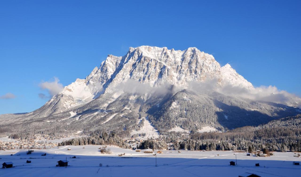 Sonnenburg Hotel Ehrwald Bagian luar foto