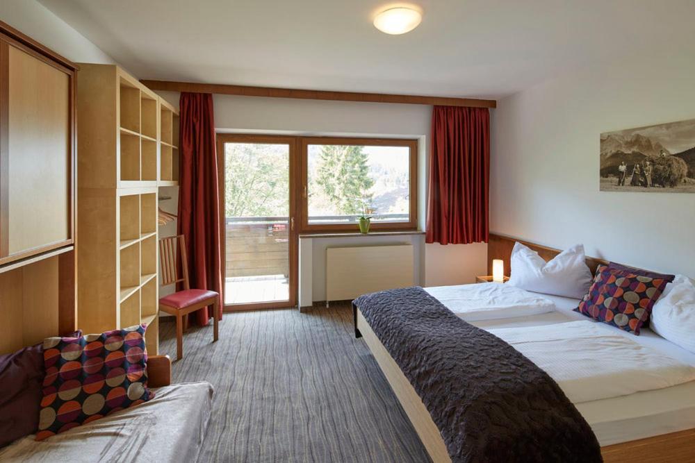 Sonnenburg Hotel Ehrwald Bagian luar foto